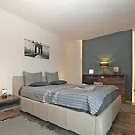 Monteci 2052 *