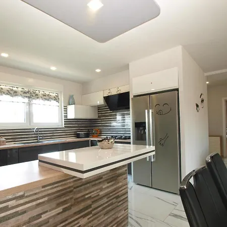 Monteci 2052 Galižana