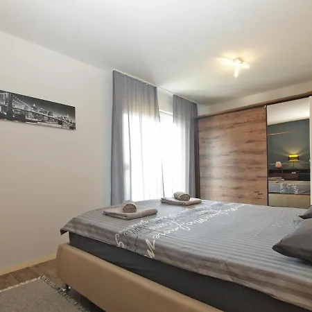 Monteci 2052 Galižana