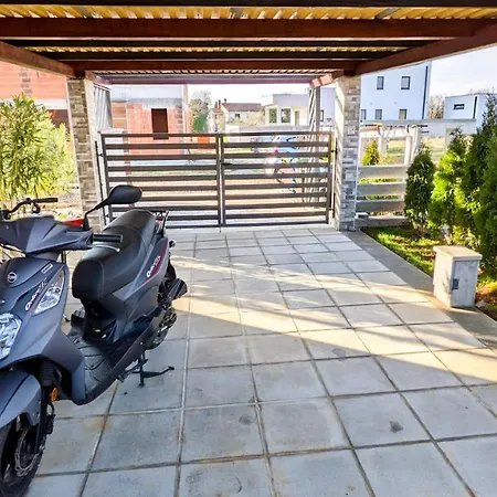 Monteci 2052 Galižana