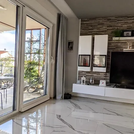 Monteci 2052 بيت للعطل